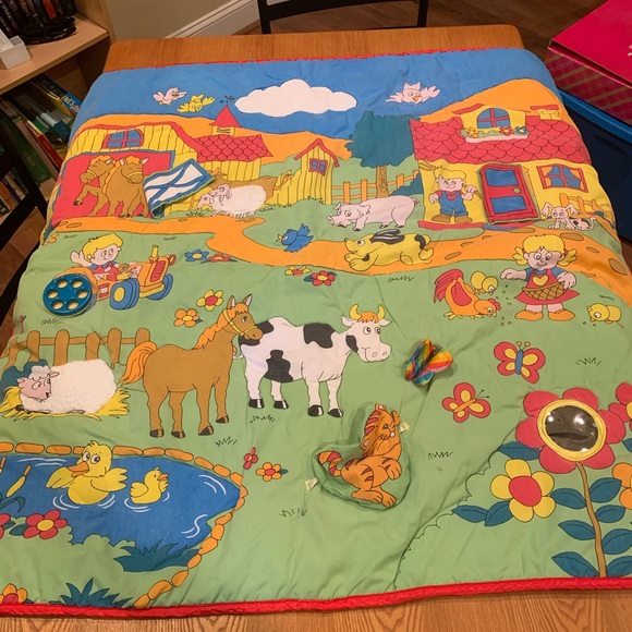 Interactive farm blanket - Picture 1 of 10